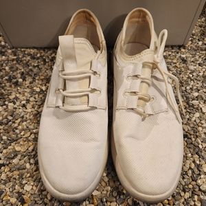 Men's Shoes: White Shoes 9.5